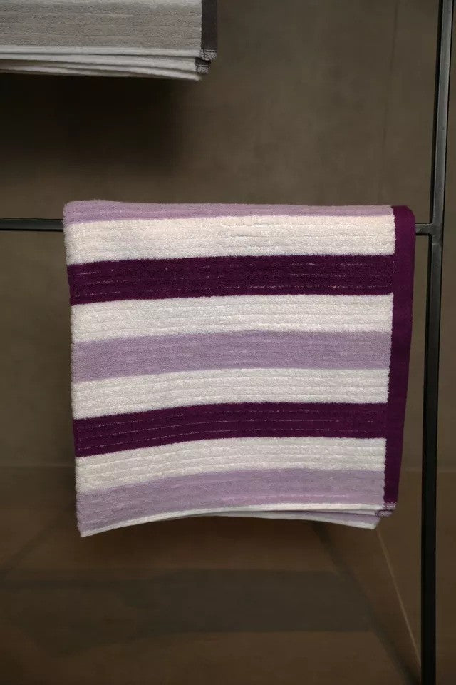 2x Large Striped Bath Towels  (70x140 CM)